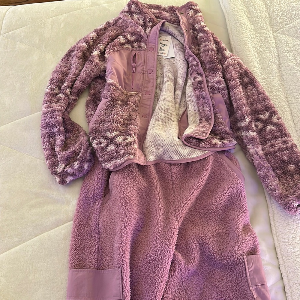 Hippy Rose Set, new with tags size medium